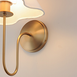 Saxon 1-Light Wall Sconce