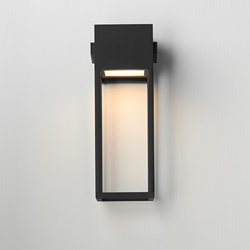 Strand VX 18" Outdoor LED Wall Sconce