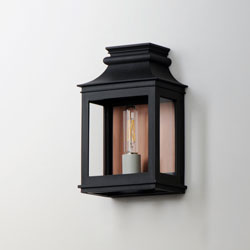 Savannah VX Small Outdoor Sconce