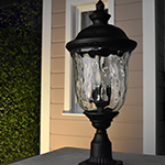 Carriage House DC 3-LT Outdoor Pole/Post Lantern